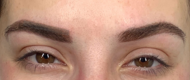 Post de instagram antes y después comparativo elegante blanco y negro-10